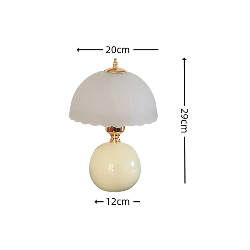 lampe table classique blanc crème texture ondulée flux lumineux led moderne chambre coucher usb