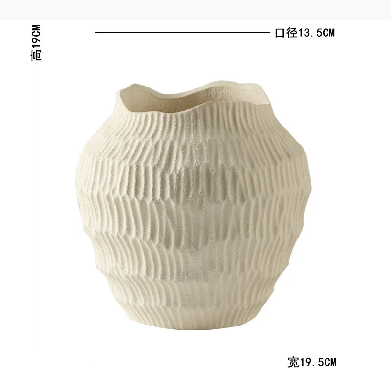 vase moderne céramique blanc rayures horizontales opacité fait main décoration maison