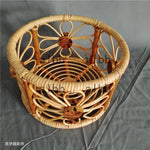 panier rotin tressé naturel coussin couverture boules pin couronne fleurs