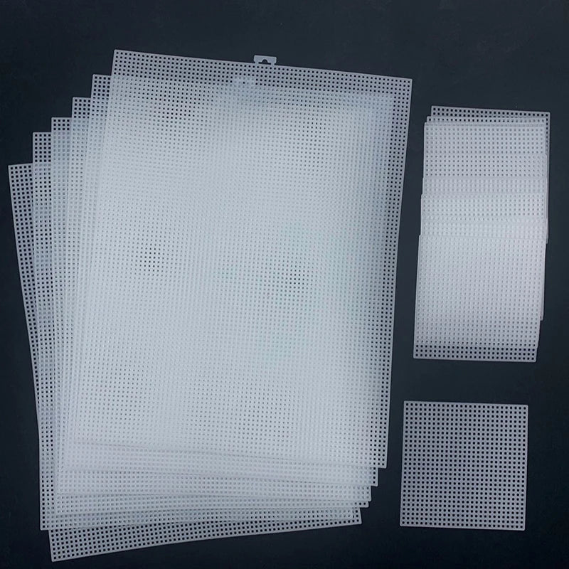 grille polyester blanc noir moderne utilitaire perforée trame broderie artisanale tricot bricolage
