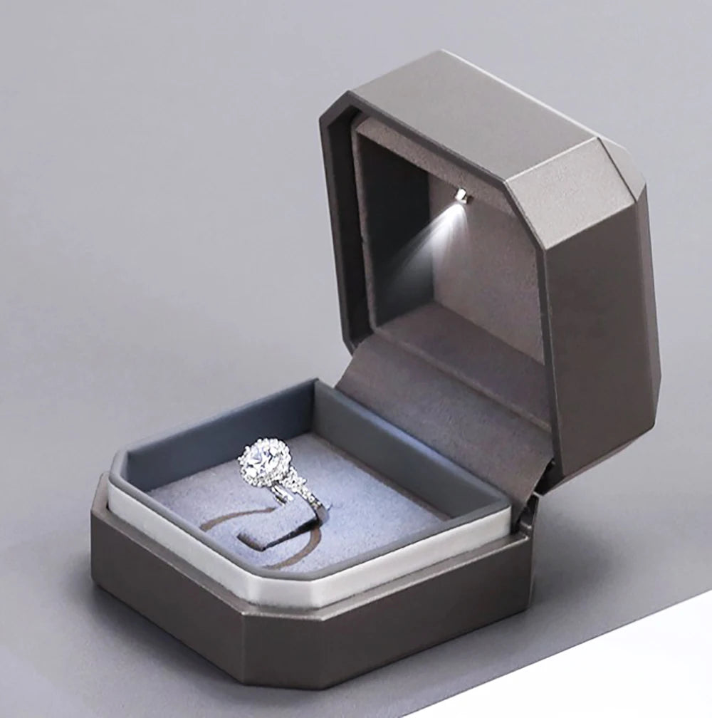 Bague argentée brillants contemporain demande mariage cadeau bijoux femme luxe