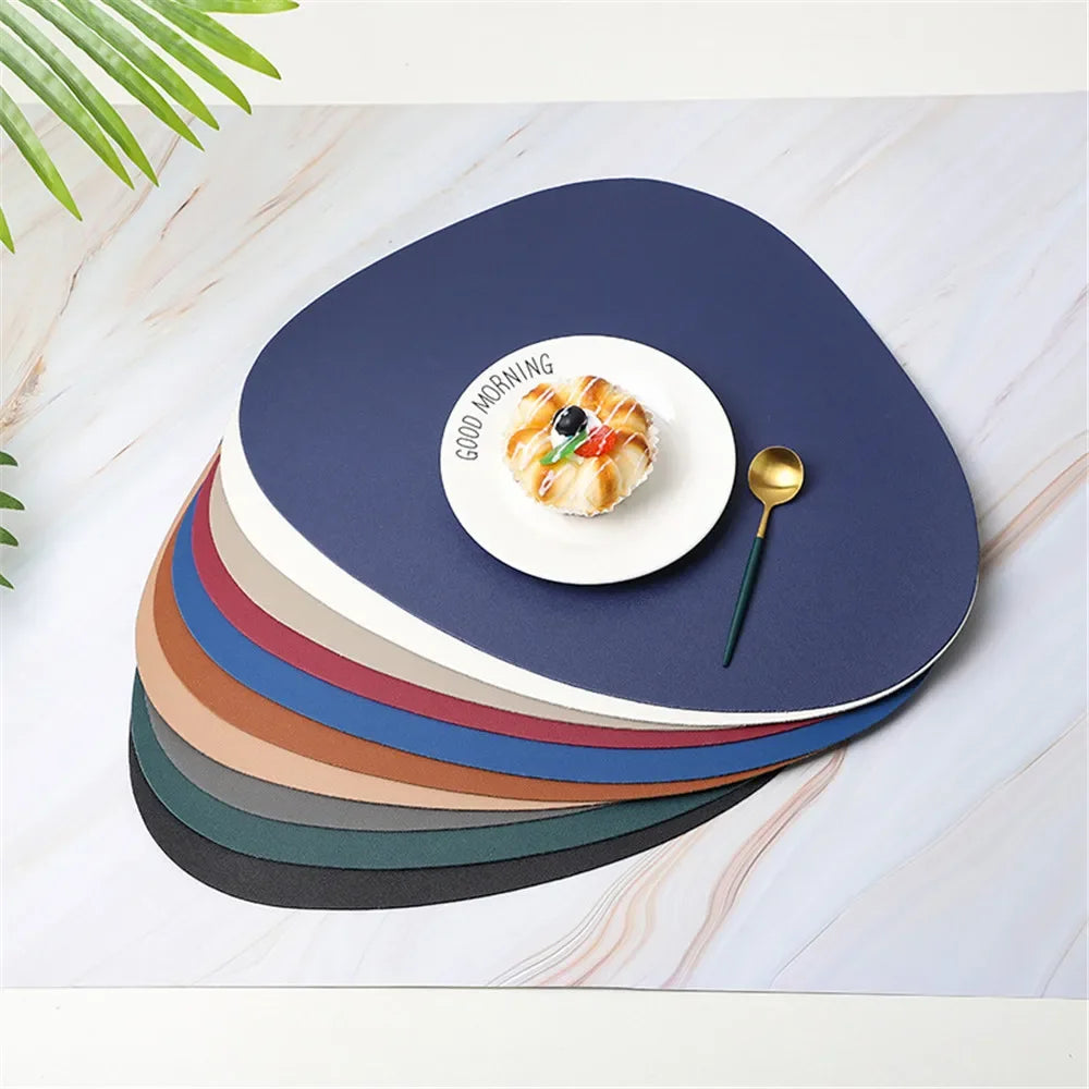 tapis table moderne bleu marine noir gris opaques uni sans fixation objets table
