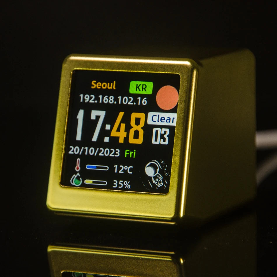 horloge numérique moderne horaire affichage lcd carrée rétroéclairée boutons tactiles minimaliste