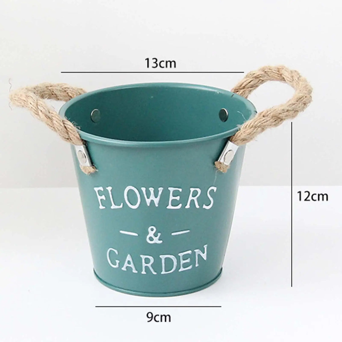 seau vintage rouge noir bleu FLOWERS GARDEN blanc pot fleur jardin