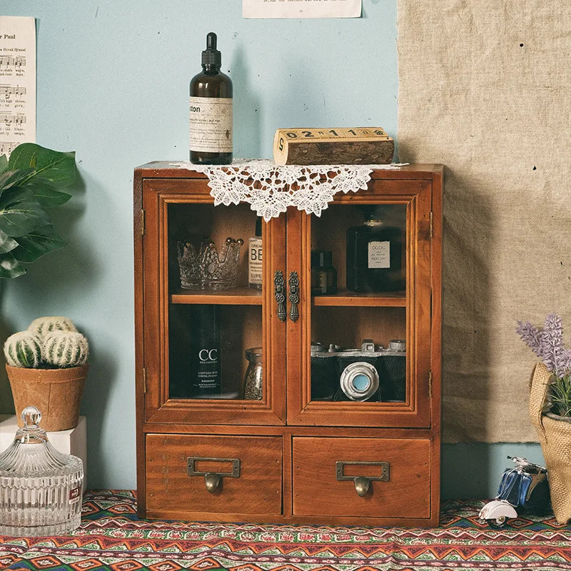 armoire bois vintage deux portes vitrées tiroirs rangement cosmétiques organiser objets divers transparents