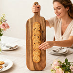 planche découper bois rectangle hachage fromage fruits assiettes tasses vaisselier jus d'orange