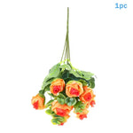 bouquet roses artificielles contemporaines élégantes intérieur décoration maison fête rouge blanc roseclair