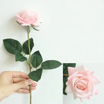 décoration intérieure bouquets roses artificielles rouge rose blanche anniversaire mariage festive automne