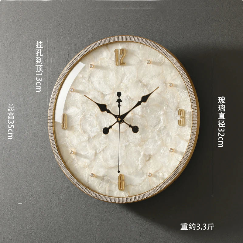 horloge murale moderne or blanc cadran marbré aiguille salon étude