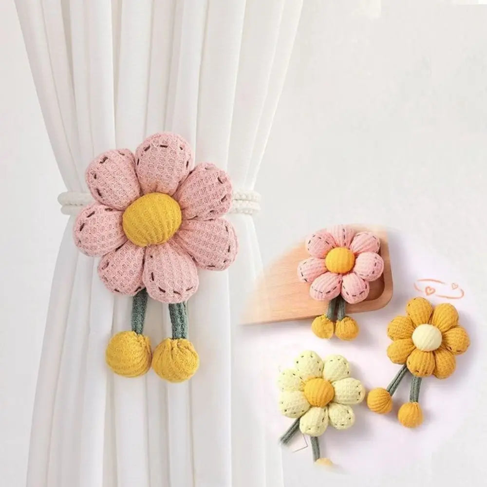 rubans rideaux fleurs relief rose clair jaune beige pompons clips métalliques