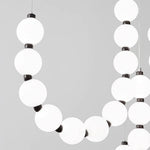 suspension lumineuse blanches moderne chaînes fixées support inclusion chaînes moderne