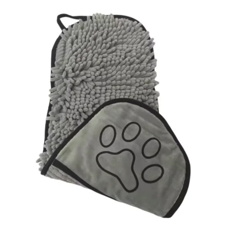 serviette bain chien chenille pattes imprimées grise bleue blanche confortable pratique