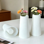 moule silicone vase artisanal décoration intérieure fleurs séchées plâtre motifs circulaires modernes minimalistes