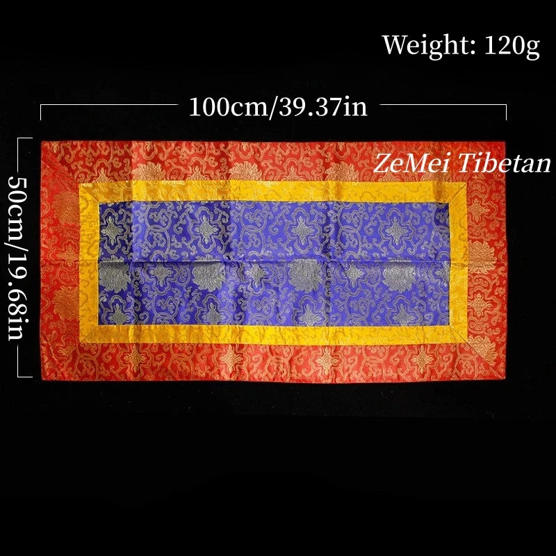 serviette table brodée motifs floraux rouge bleu jaune traditionnel élégant dorure textile décoration table
