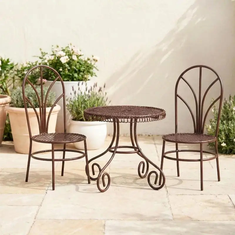 chaises table miniature métal grillagé vintage beige coussin serviette