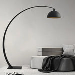 lampe arc moderne métal noir finition mate salon éclairage intérieur chic