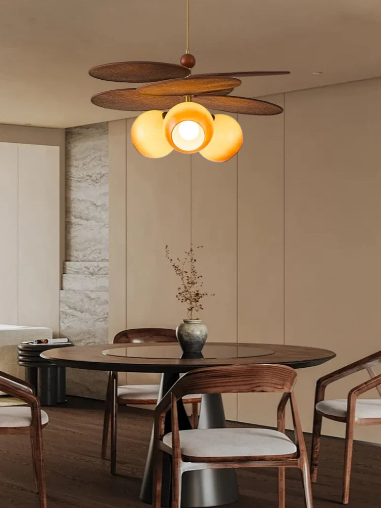 lampe suspendue moderne rotin marron clair chaîne métallique verre dépoli interrupteur bouton poussoir lumière