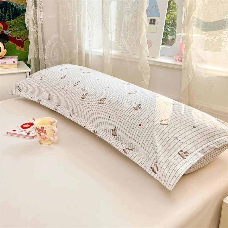 coussin lit polyester rayures horizontales motif floral moderne blanc noir bleuclair beige