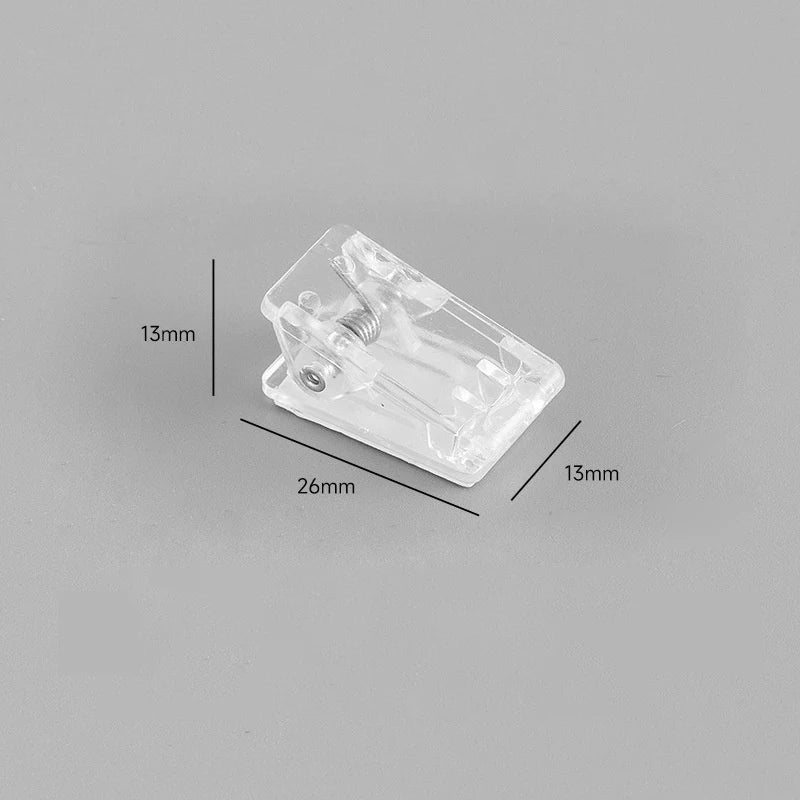 clips plastique transparent rose adhésifs muraux suspendus boîte compartiments protracteur règle feuilles