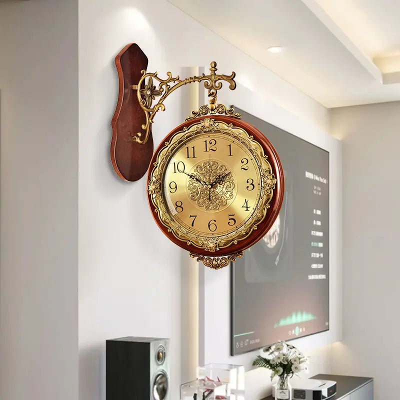 horloge murale or marron ornements floraux chiffres romains classique fixations salon chambre vintage quartz