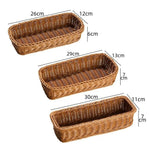 panier rectangulaire tressé marron clair rangement fourchettes cuillères baguettes ménager durable faux rotin