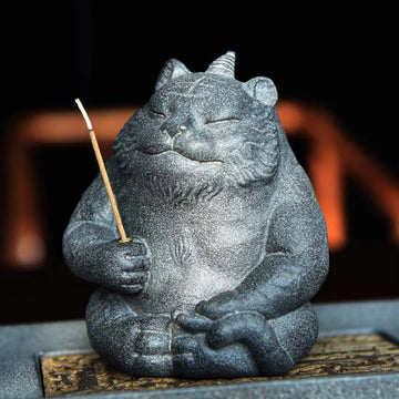 statue tigré méditation support encens pierre noire texture naturelle zen décoration intérieure feng shui