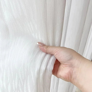 rideau blanc moderne rayures fines translucide fenêtre salon chambre maison