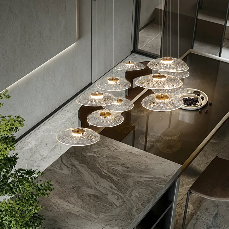 suspension lumineuse contemporaine transparente dorée ajourée salon restaurant led 4000k 3000k 6000k