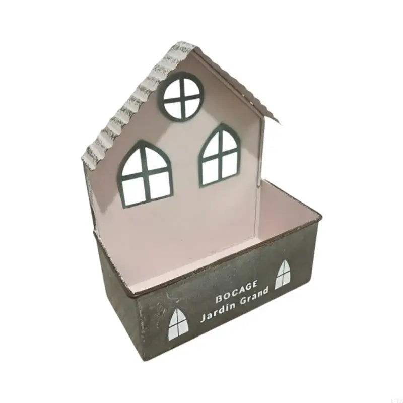 pots suspendus forme nichoir rose gris fleuri fenêtres croisillons bocage jardin decoration rustic