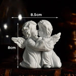 statuette ange résine blanche texture fine classique détails sculptés ornement