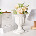 urnes decoratives antiques pots fleurs blancs canelures sculptees intérieur salon decoration
