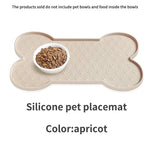 tapis silicone chien imprimé pattes beige clair moderne deux bols