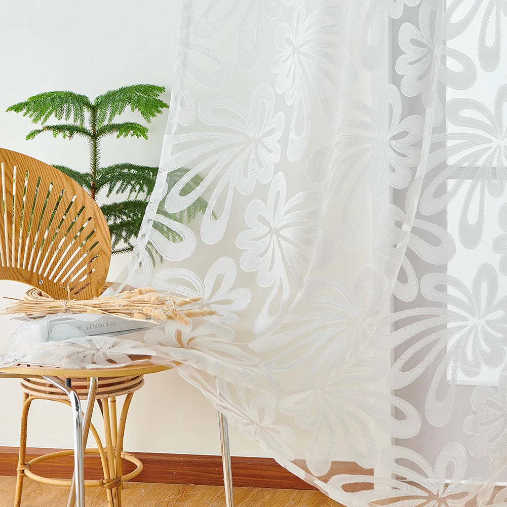 rideau moderne polyester jacquard fleurs stylisées transparent blanc beige maison hospitalité 132x243cm