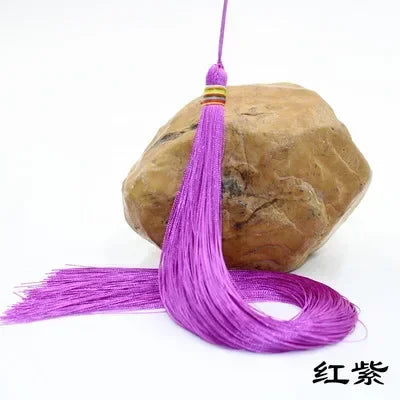 pompons décoratifs couleur bleue rouge verte gris blanc rose jaunes violets noirs polyester décor