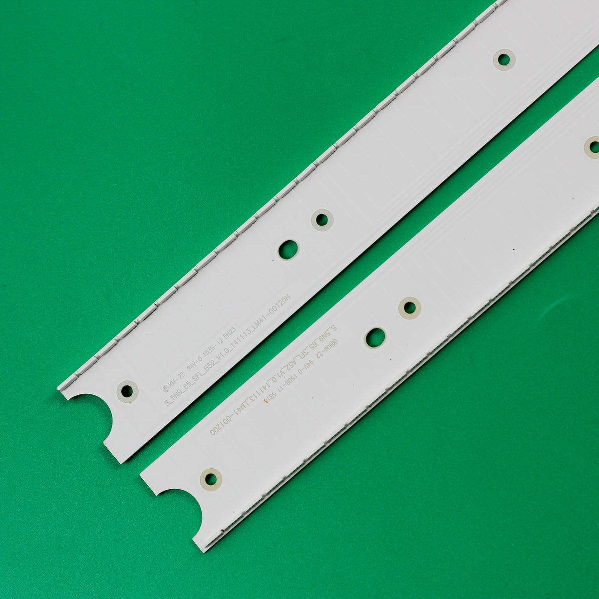 bande led blanc moderne clips accessoires technologiques industriels fixations techniques