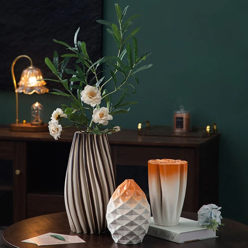 vase moderne rayures diagonales blanc orange rouge décoration maison arrangement floral