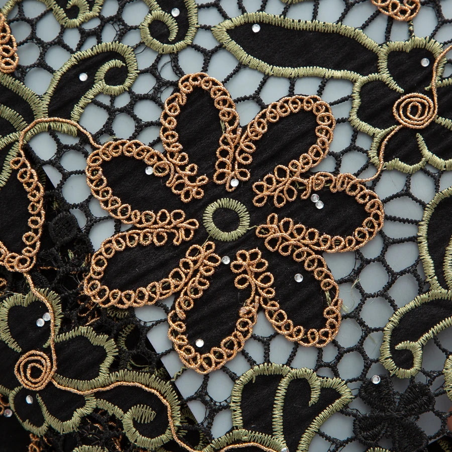 dentelle fine brodée violet rose noir vert traditionnelle élégante mariage fête