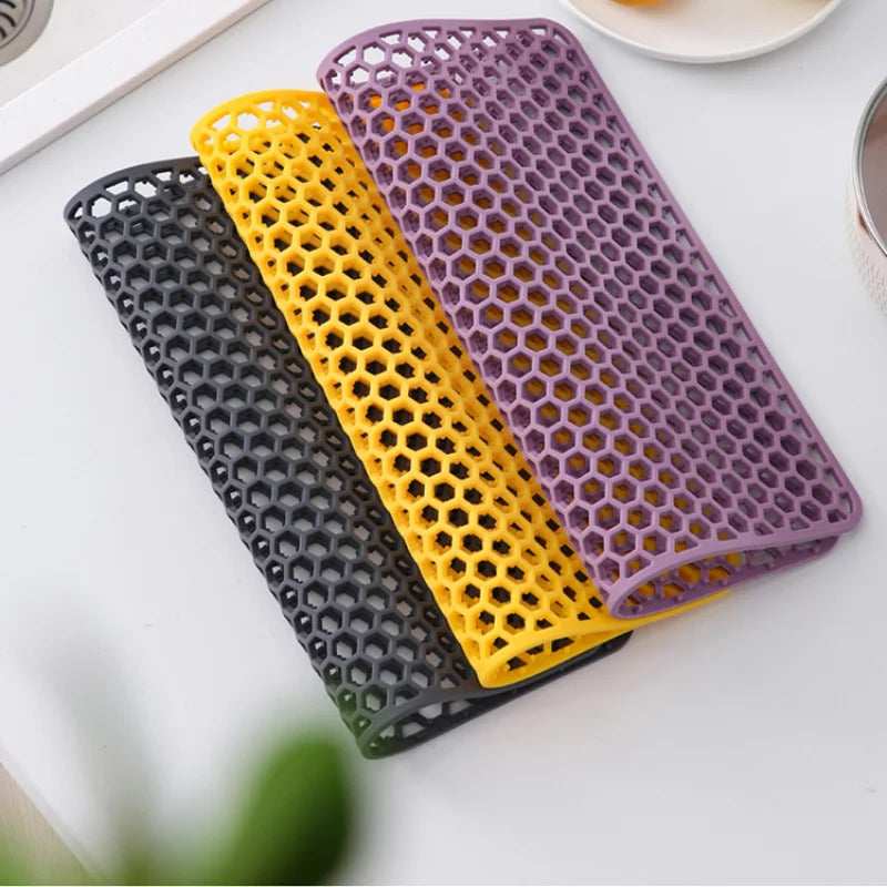 tapis protection anti chaleur silicone moderne noir jaune violet grille hexagonale