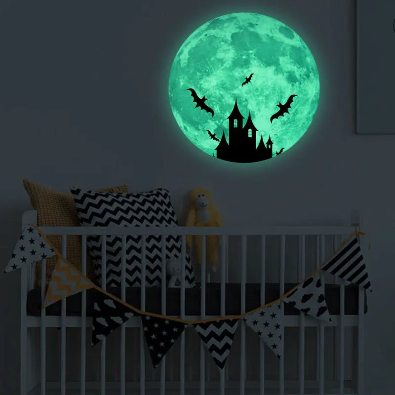 stickers muraux lumineux lune chateau chauves souris arbre vert fluo illustration fantaisie moderne chambre