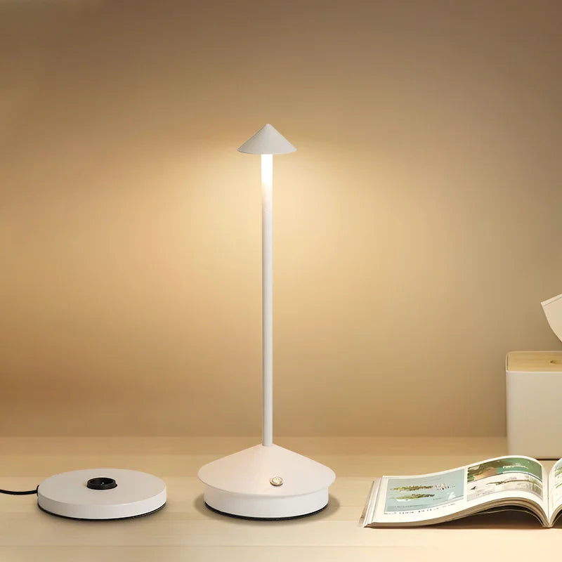 lampe table moderne rechargeable interrupteur tactile contemporaine led noir basse consommation