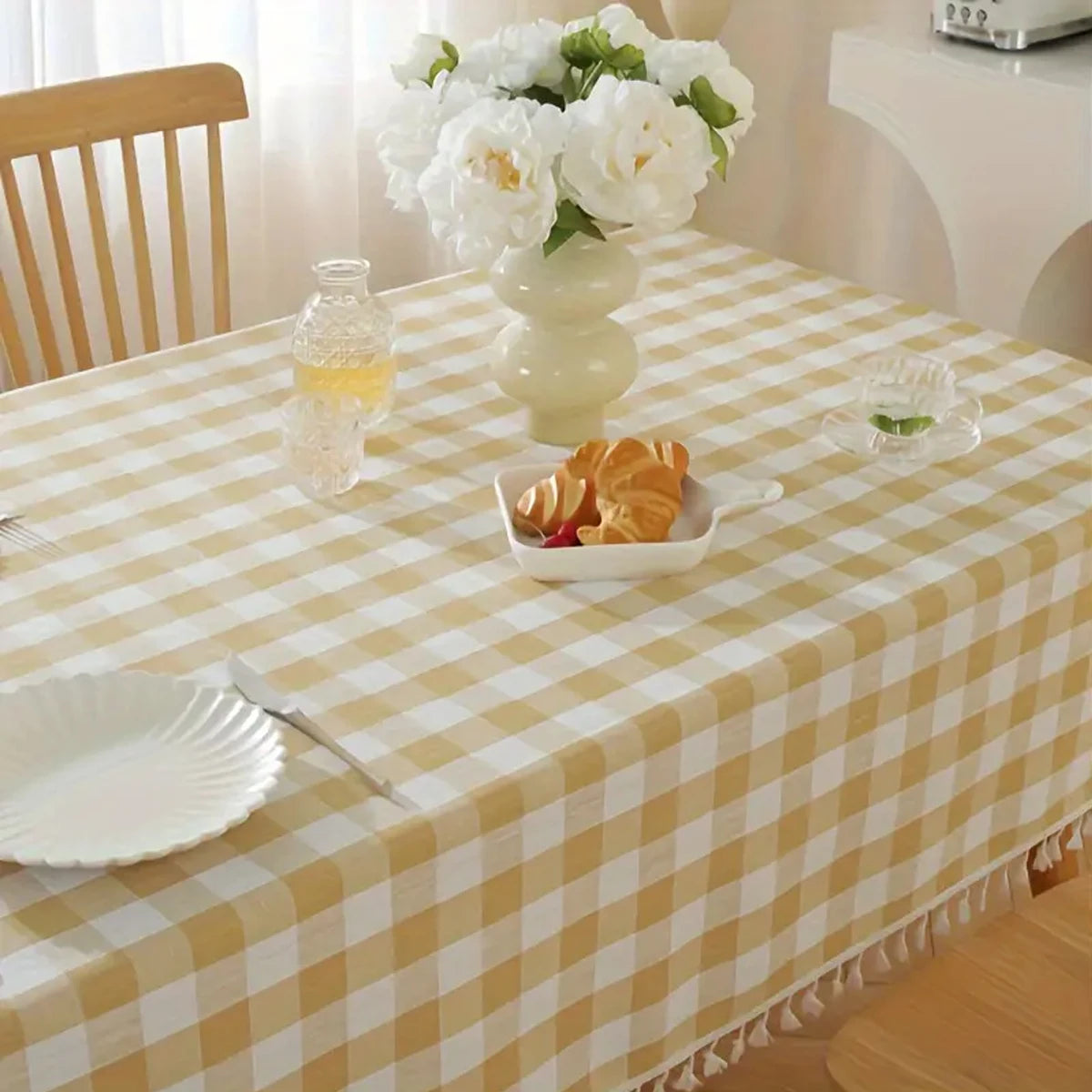 nappe table carreaux géométriques beige blanc noir tassellets classique rustique polyester imperméableextérieurintérieur