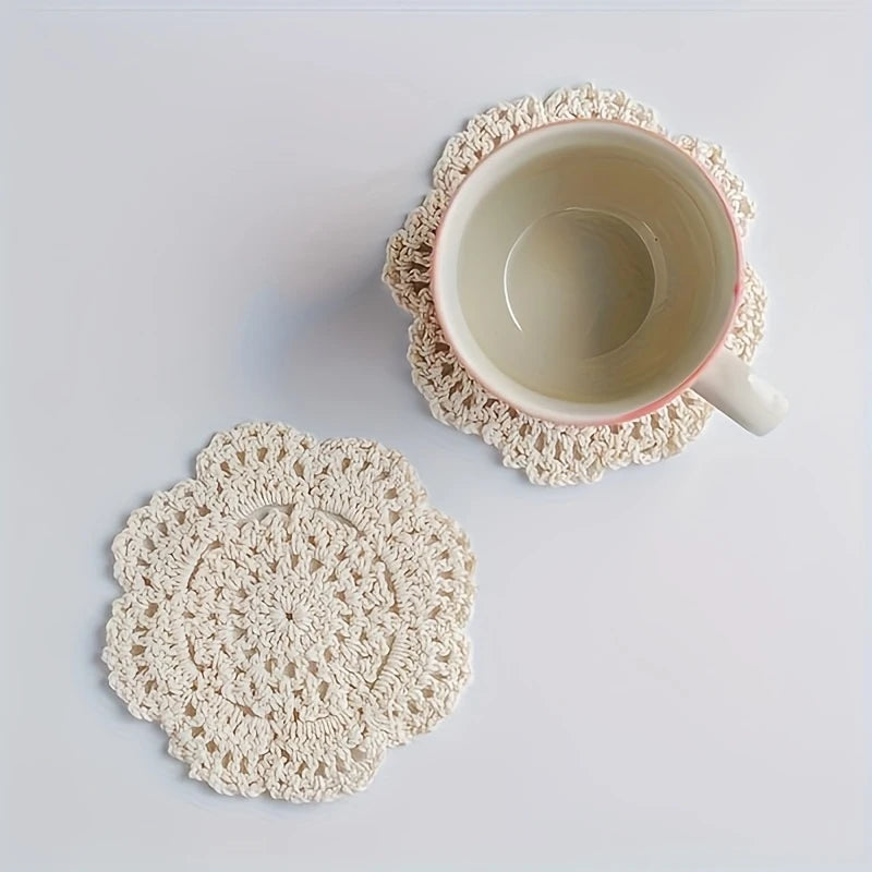 serviettes table crochet motif floral traditionnel beige clair tapis coussinets artisanal pièces decoration table