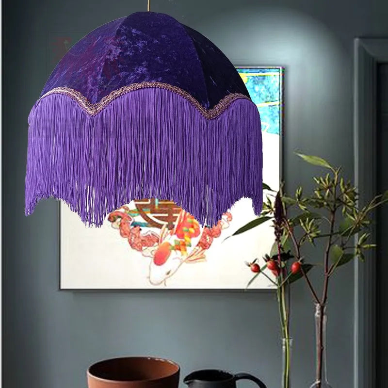lampe suspendue abat jour velours franges classique luxueux violet rouge rose bleu vert chambre