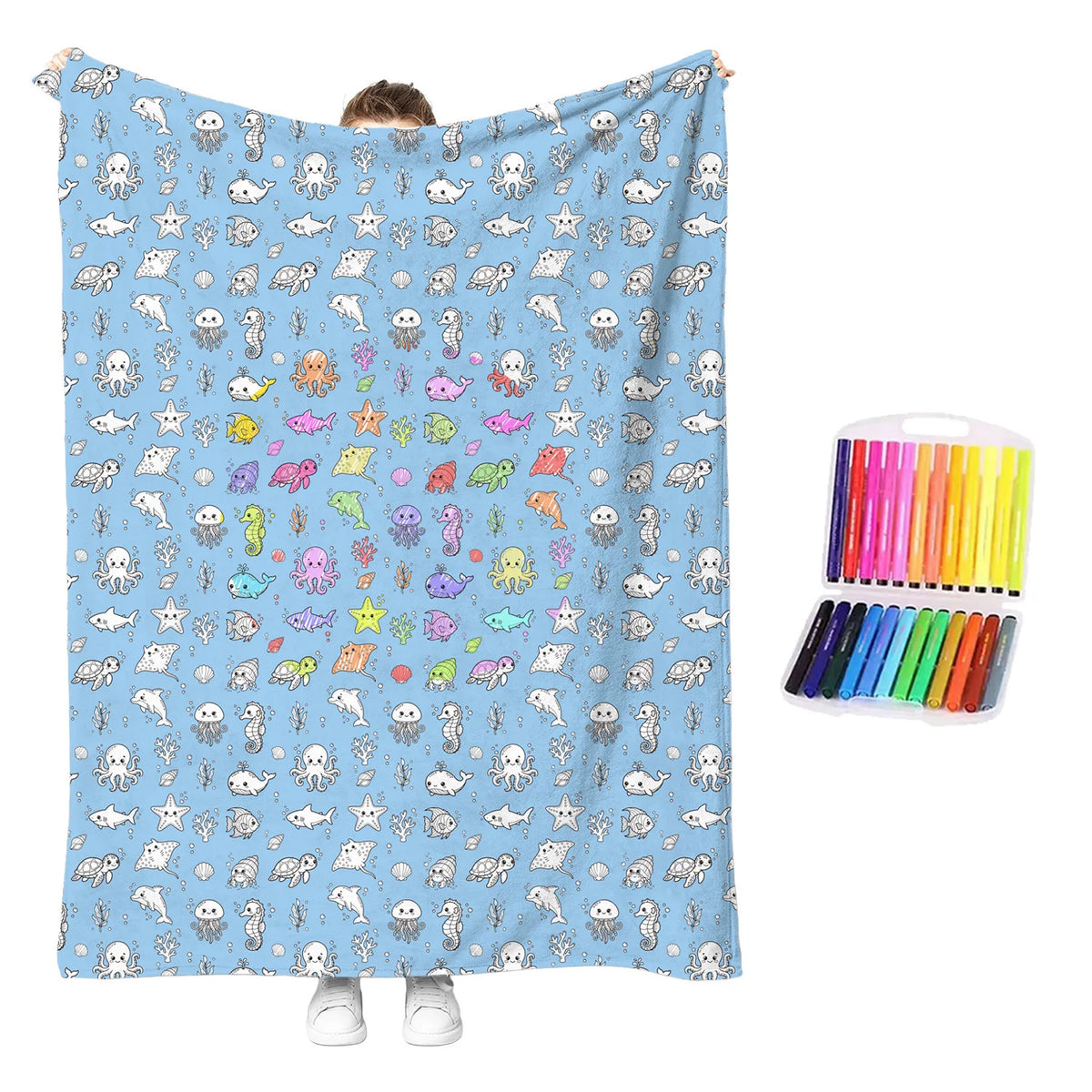 couverture colorier enfants motifs noël animaux crayons couleur texture douce moderne multicolore blanc gris