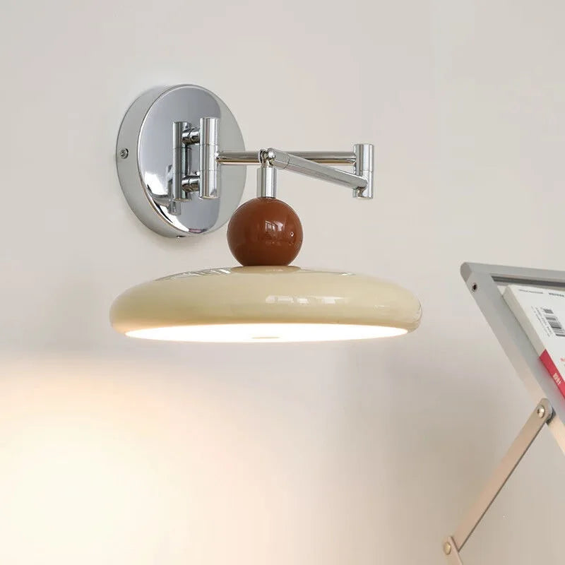 lampe murale bras articulé abatjour rond noir bois clair chrome vert moderne minimaliste