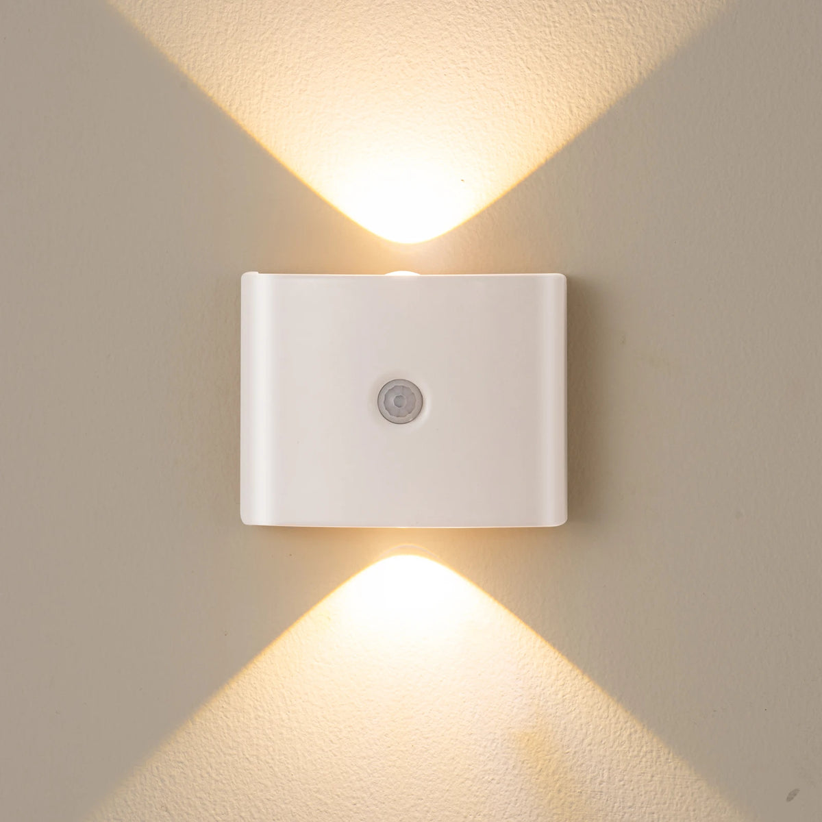 lampe murale moderne dorée led rechargeable détecteur mouvement 120deg angle chambre salon