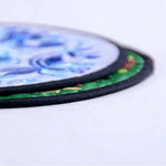 serviettes table traditionnelles broderie florale rouge noir blanc vert bleu violet 13x13cm
