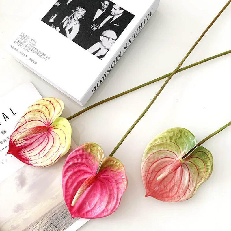fleurs artificielles anthurium rouge vert rose blanches décoration moderne mariage intérieur decoration capitule plastique