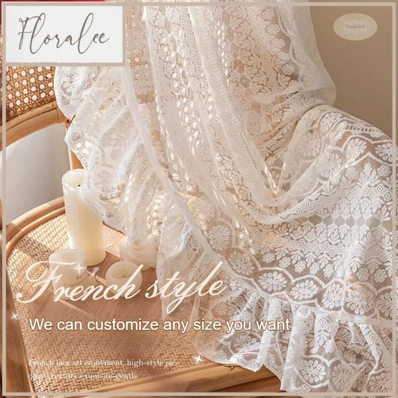 rideau blanc dentelle motifs floraux classique romantique translucide maison