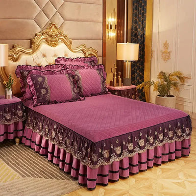 Couvre-lit matelassé velours luxe blanc brodé dentelle